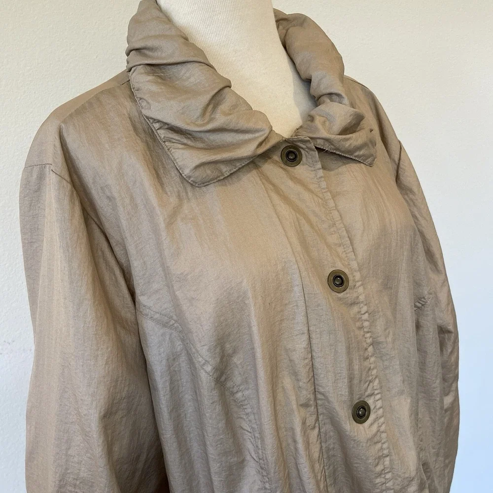 Chico's 3 Women's Large Weekends Taupe Snap Front Windbreaker Lightweight Jacket
